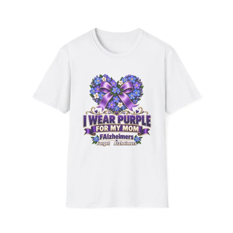 I Wear Purple For My Mom — diseño completo en una camiseta blanca